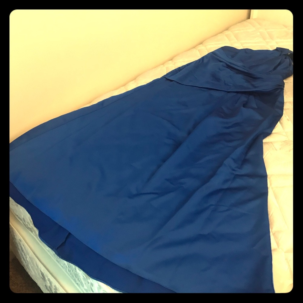 David’s Bridal Floor length one shoulder satin bridesmaid dress - Picture 2 of 7